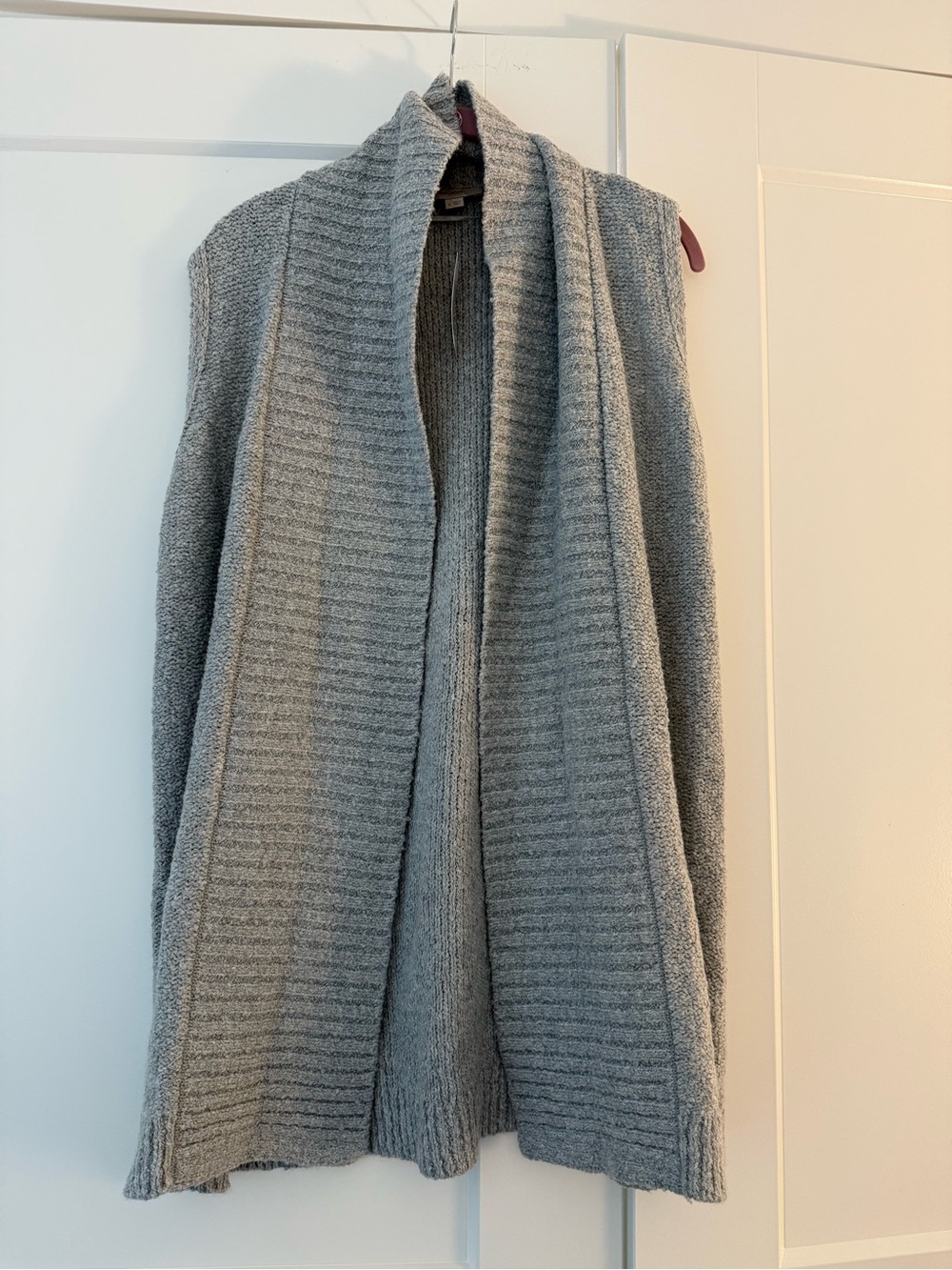 LOFT Gray Ribbed Open-Front Sweater Vest